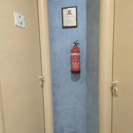 度假居 Serenity House Di Valeria Favara *