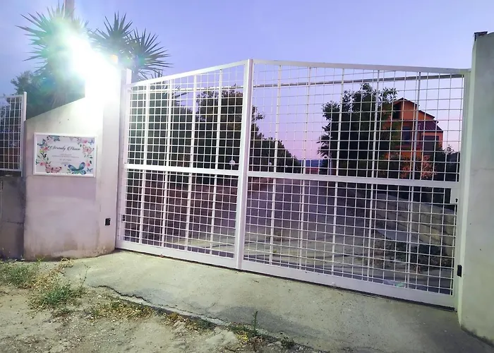 Serenity House Di Valeria Favara